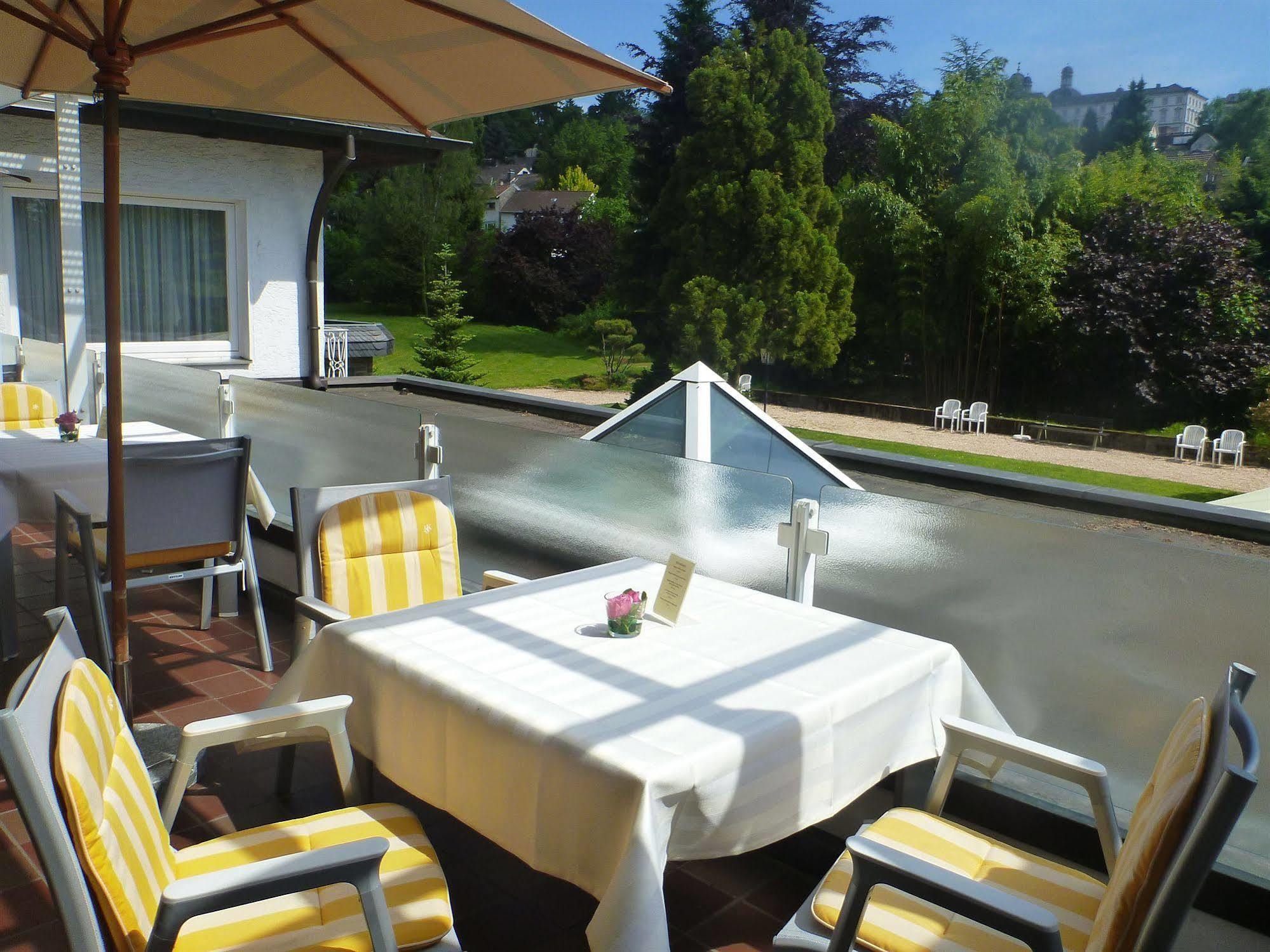 Romantik Waldhotel Mangold Bergisch Gladbach Exterior foto